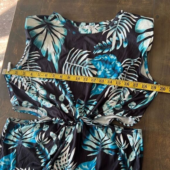 Hount Summer Sleeveless Cutout Crew Neck Bodycon Maxi Dress with Side Slit - Picture 12 of 13